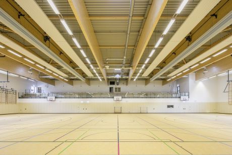 Sporthalle: Die Sporthalle wird auch für Veranstaltungen genutzt.