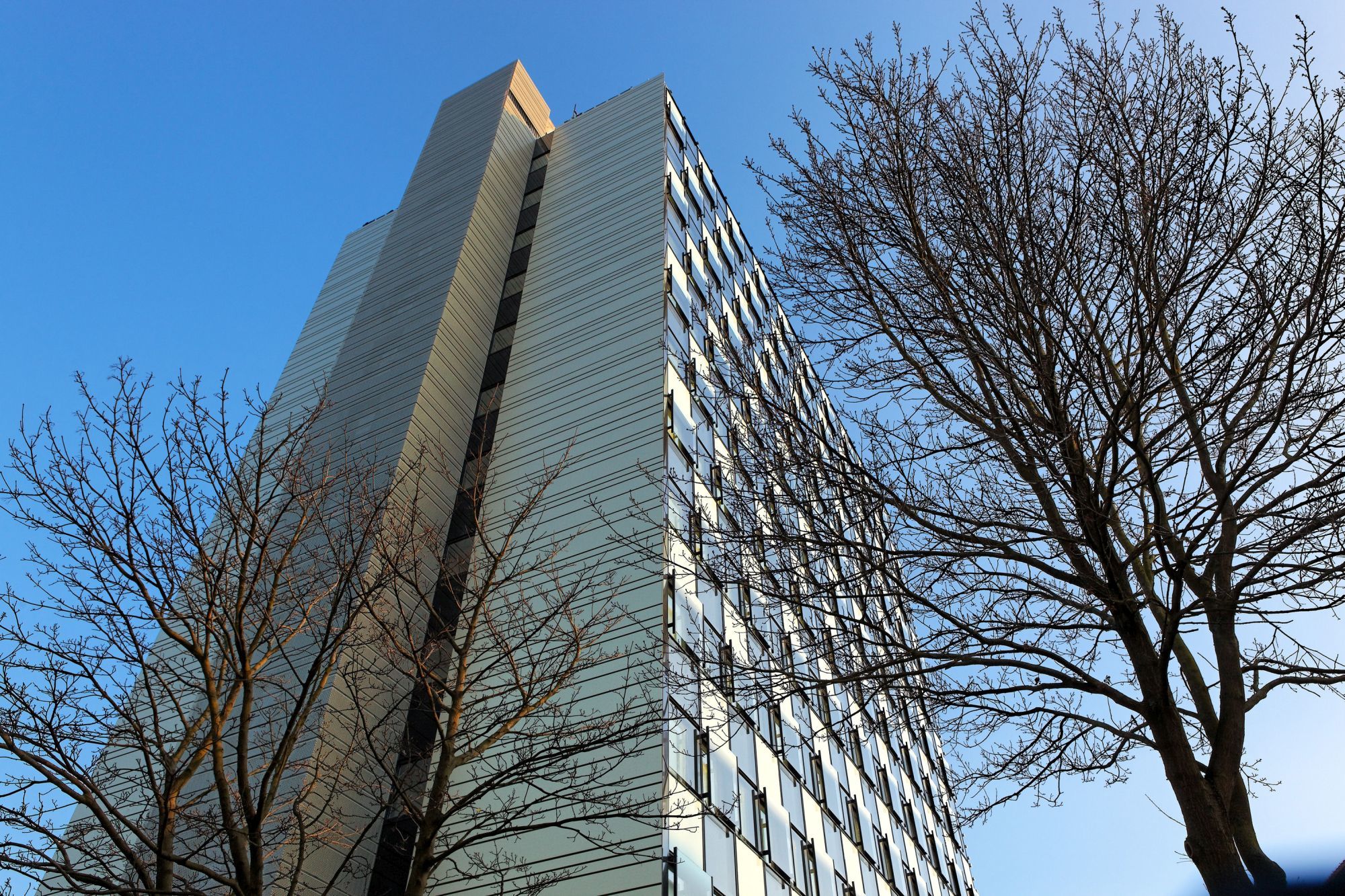 Sanierung Verwaltungshochhaus Kiel (Fotos ©: Bernd Perlbach)