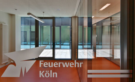 SUPERGELB ARCHITEKTEN