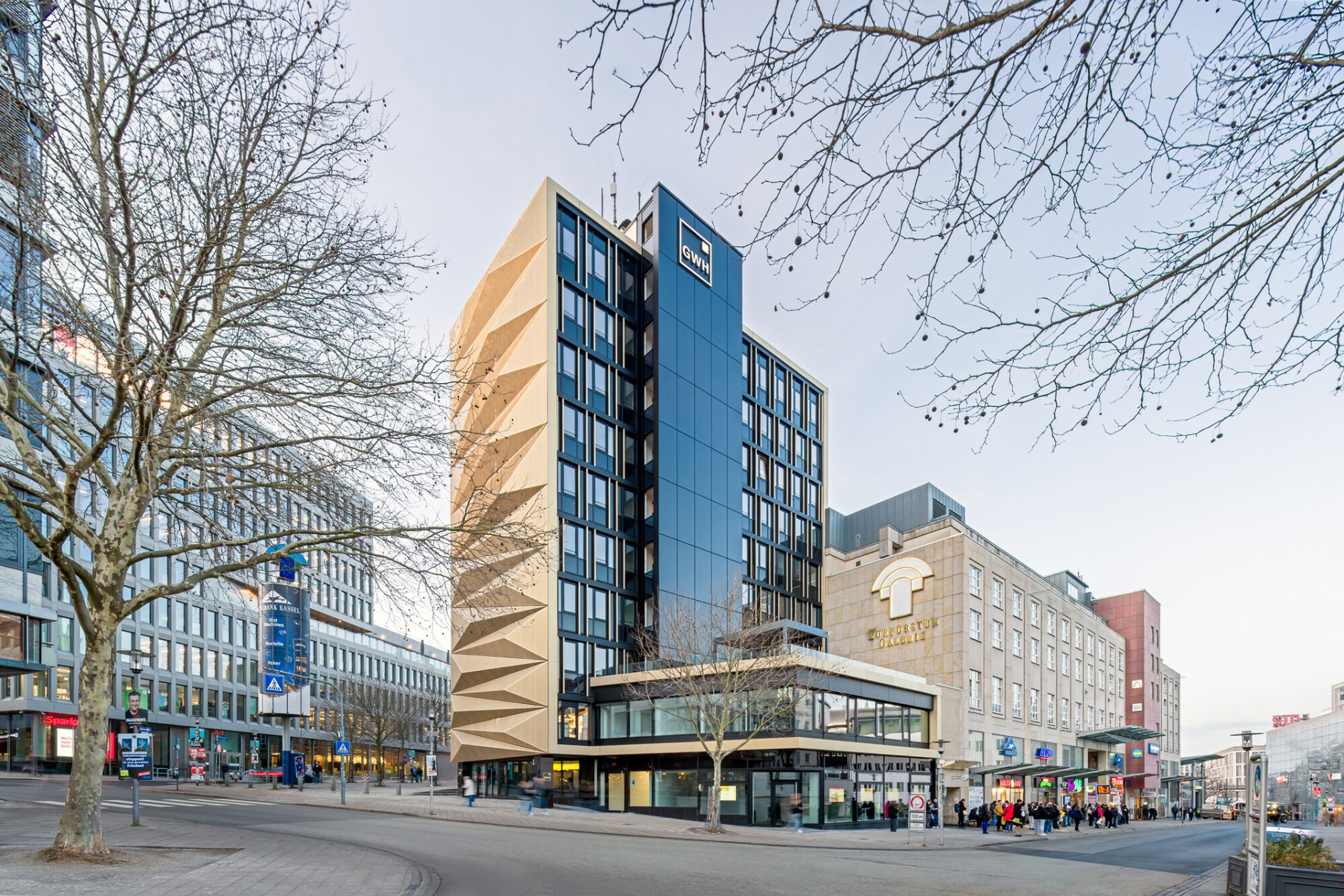 (Stefan Schilling) Fertigstellung des GWH-Hochhauses in Kassel